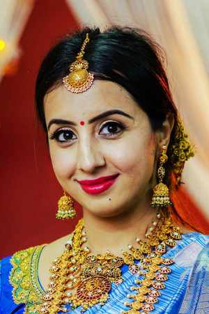 Sanjjanaa Galrani photo