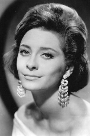 Elizabeth Ashley photo