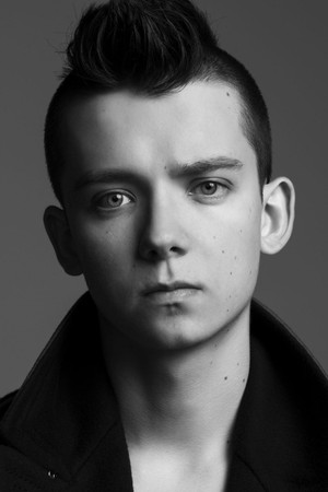 Asa Butterfield photo
