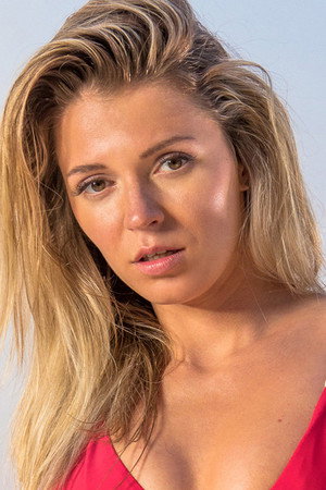 Photo of Mary Kalisy from the Latest Netflix gallery