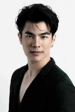 Phakphum Romsaithong photo