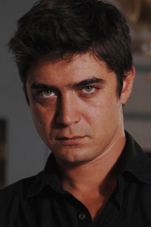 Riccardo Scamarcio photo