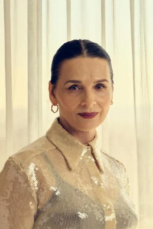 Photo of Juliette Binoche from the Latest Netflix gallery