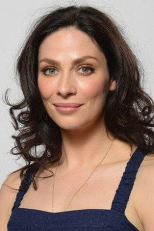 Joanne Kelly photo