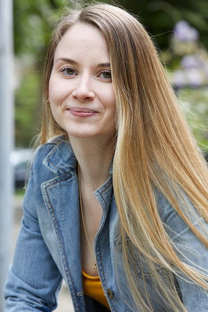 Photo of Manon Delauvaux from the Latest Netflix gallery