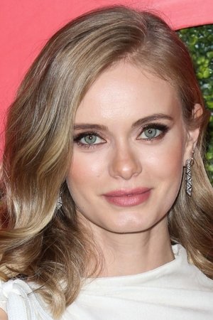 Sara Paxton photo