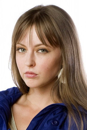 Katharine Isabelle photo