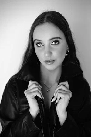 Photo of Indy van Zyl from the Latest Netflix gallery