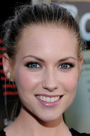 Laura Ramsey photo