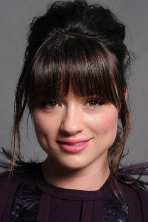Crystal Reed photo