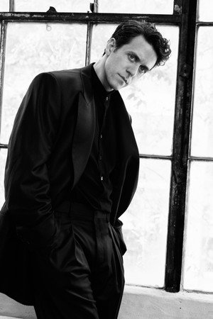 Photo of Ashley Zukerman from the Latest Netflix gallery