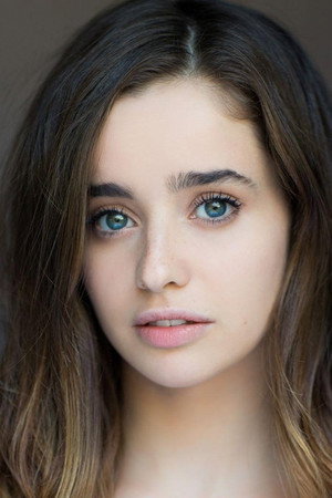 Holly Earl photo