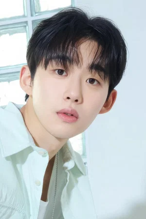 Photo of Lee Do-han from the Latest Netflix gallery