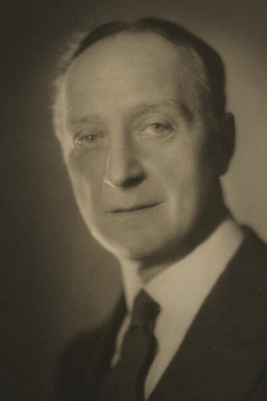 Photo of Robert Hale from the Latest Netflix gallery