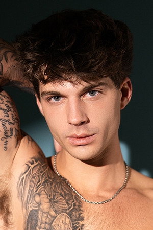 Photo of Leo Levine from the Latest Netflix gallery