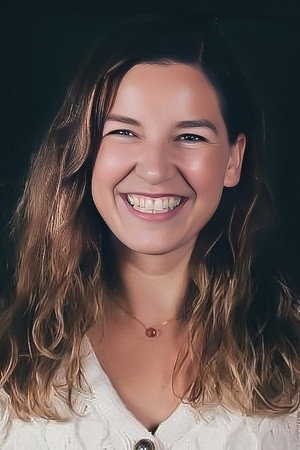 Photo of Laura Guerrero from the Latest Netflix gallery