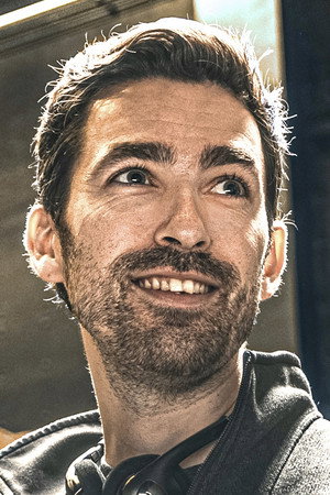 Photo of Zach Lipovsky from the Latest Netflix gallery