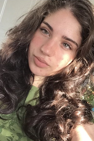 Photo of Maria Abascal from the Latest Netflix gallery
