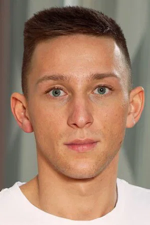 Photo of Patrik Roa from the Latest Netflix gallery