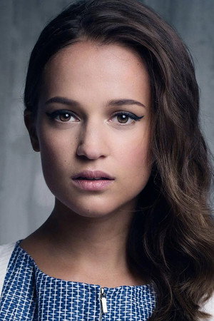 Alicia Vikander photo