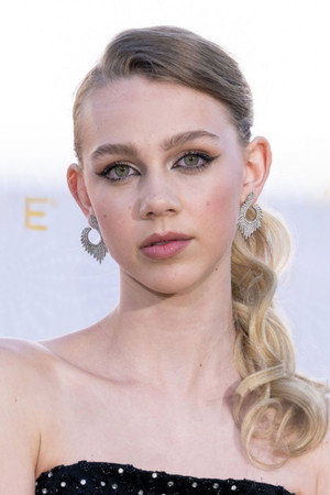 Photo of Elle Graham from the Latest Netflix gallery