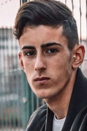 Photo of El Cejas from the Latest Netflix gallery