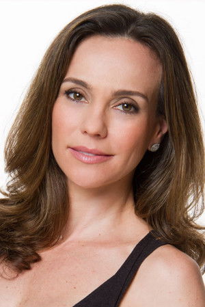 Flávia Monteiro photo