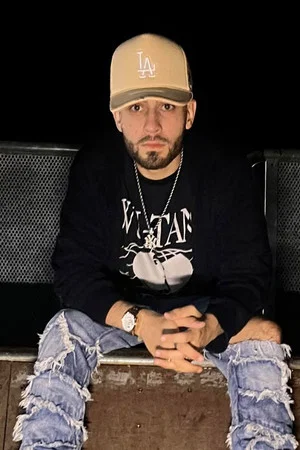 Photo of Elliot Herrero from the Latest Netflix gallery