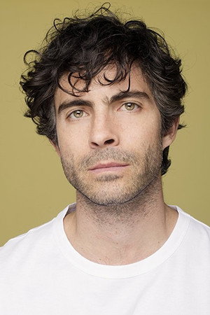 Osvaldo Benavides photo