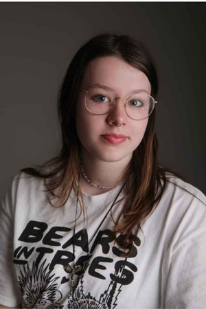 Photo of Rhianna Roe from the Latest Netflix gallery