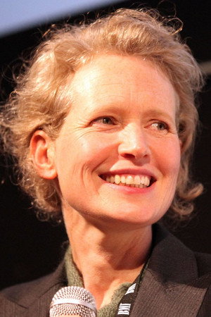Photo of Alison Bagnall from the Latest Netflix gallery