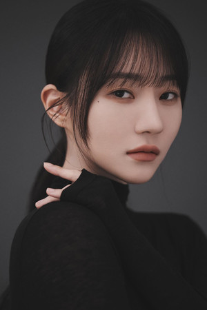 Photo of Kim Bo-ra from the Latest Netflix gallery