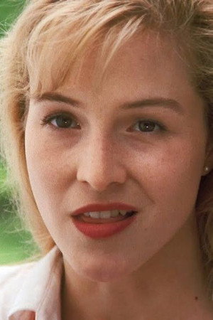 Photo of Holly Floria from the Latest Netflix gallery