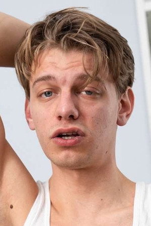 Photo of Leo Louis from the Latest Netflix gallery