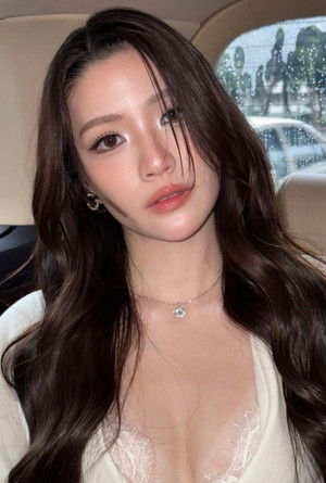 Ginny Natnicha Pratipnatsiri photo