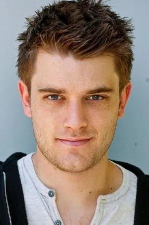 Photo of Chase Williamson from the Latest Netflix gallery