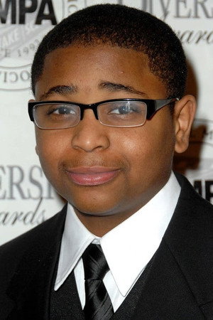 Photo of Aaron Grady Shaw from the Latest Netflix gallery