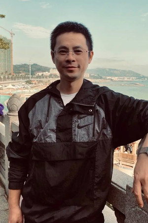 Huang Xiaohong photo