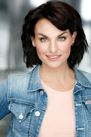 Photo of Leigh Grace from the Latest Netflix gallery