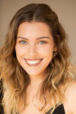 Photo of Laurence-Anaïs Belleville from the Latest Netflix gallery