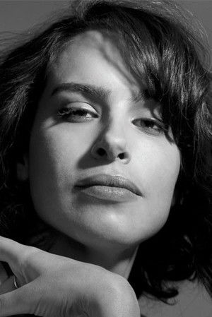 Desiree Akhavan photo