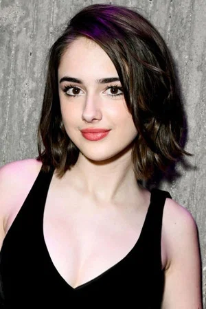 Photo of Julia Butters from the Latest Netflix gallery