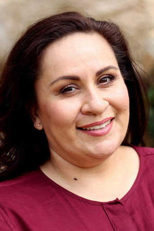 Elizabeth Alvarez photo