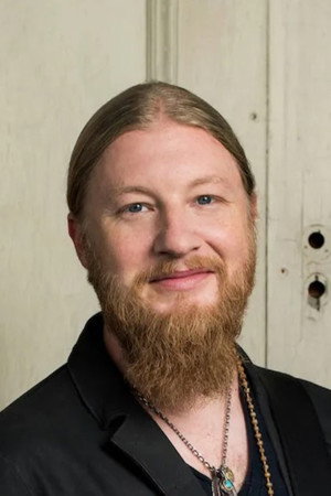 Photo of Derek Trucks from the Latest Netflix gallery