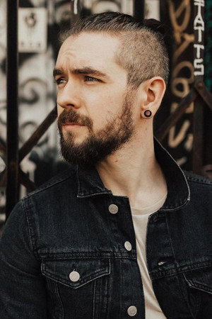 Photo of Seán McLoughlin from the Latest Netflix gallery