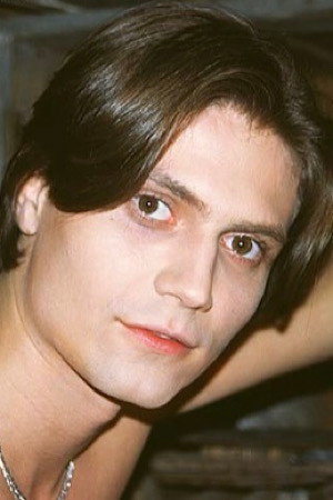 Photo of Leo Skala from the Latest Netflix gallery