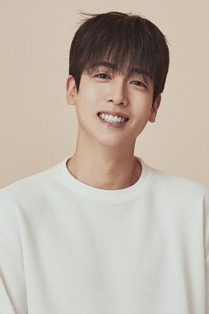 Photo of 김호윤 from the Latest Netflix gallery