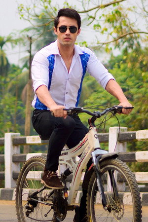 Photo of Nayan Nilim from the Latest Netflix gallery