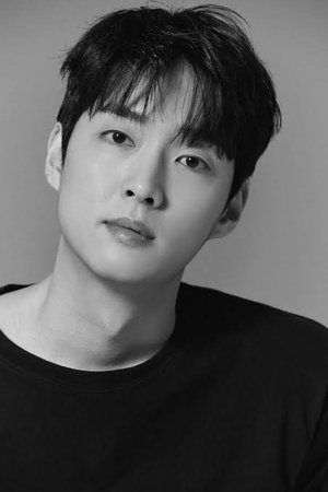 Kang Young-suk photo