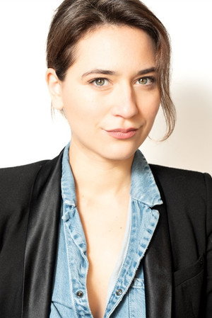 Photo of Sarah Labhar from the Latest Netflix gallery